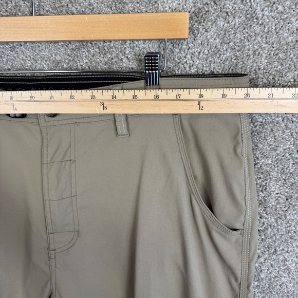 Prana Zion Mens Size 40x30 Khaki Stretch‎ Utility Cargo Pants Outdoor Adventure - Picture 3 of 9